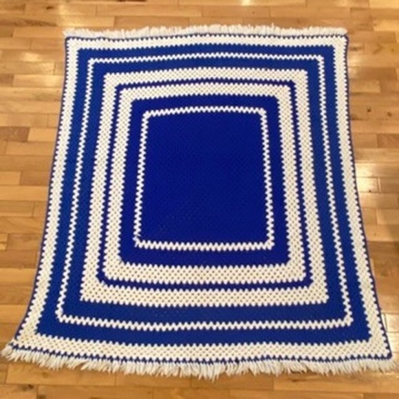 Hand Crocheted Blue White Granny Square Blanket Throw Fringe - Picture 1 of 5